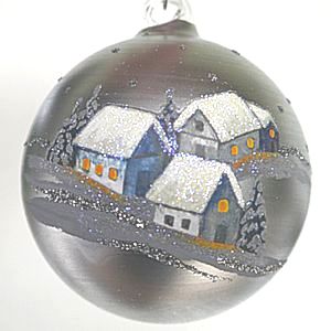 Producent poleca bombki choinkowe